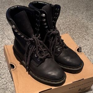 Dr. Martens Padten Burnished Wyoming Black Boots W9 M7